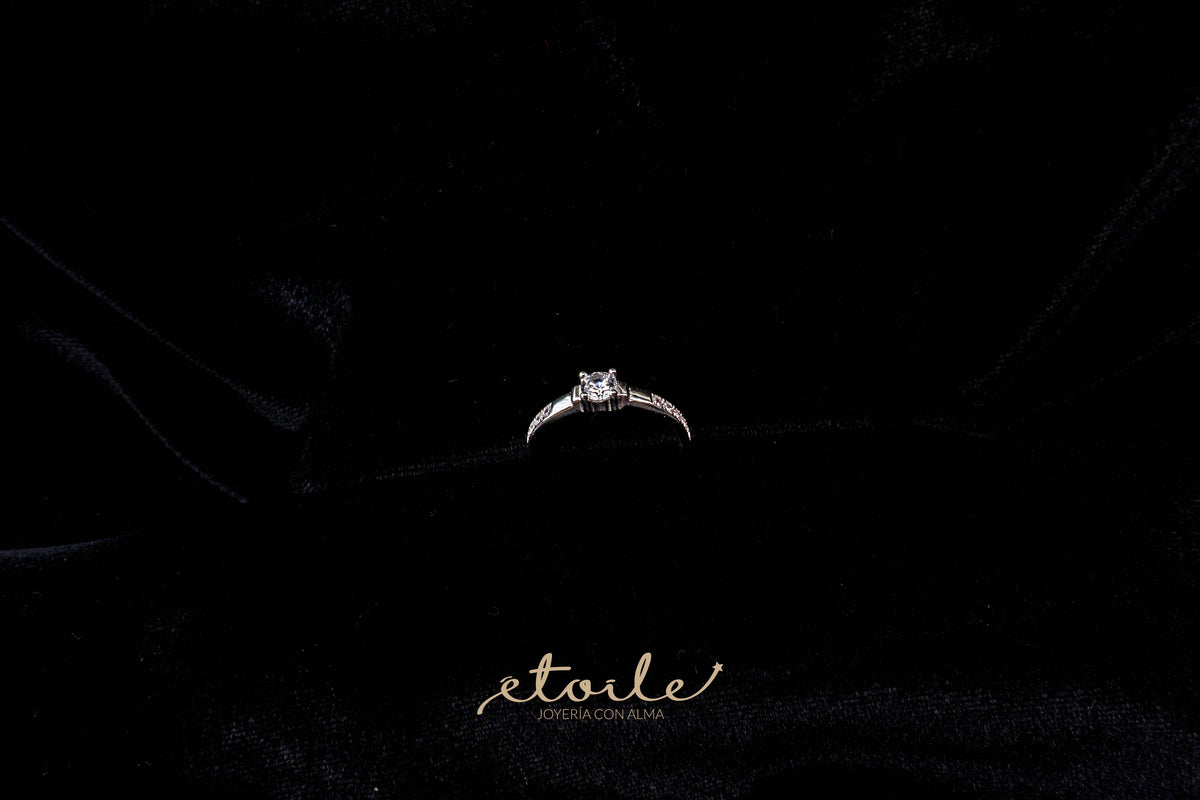 ESSENTIELLE